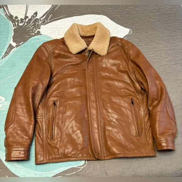 Men’s Andrew Marc leather jacket. Size medium. - Picture 3 of 13